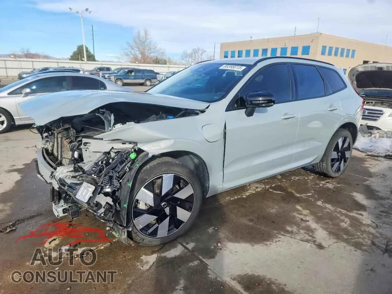 2024 VOLVO XC60 PLUS Damaged VIN YV4H60DL1R1792752 – front exterior 2024 VOLVO XC60 PLUS Damaged VIN YV4H60DL1R1792752 – front exterior