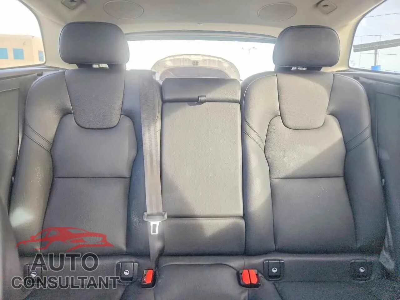 2024 VOLVO XC60 PLUS Damaged VIN YV4H60DL1R1792752 – odometer reading 2024 VOLVO XC60 PLUS Damaged VIN YV4H60DL1R1792752 – odometer reading