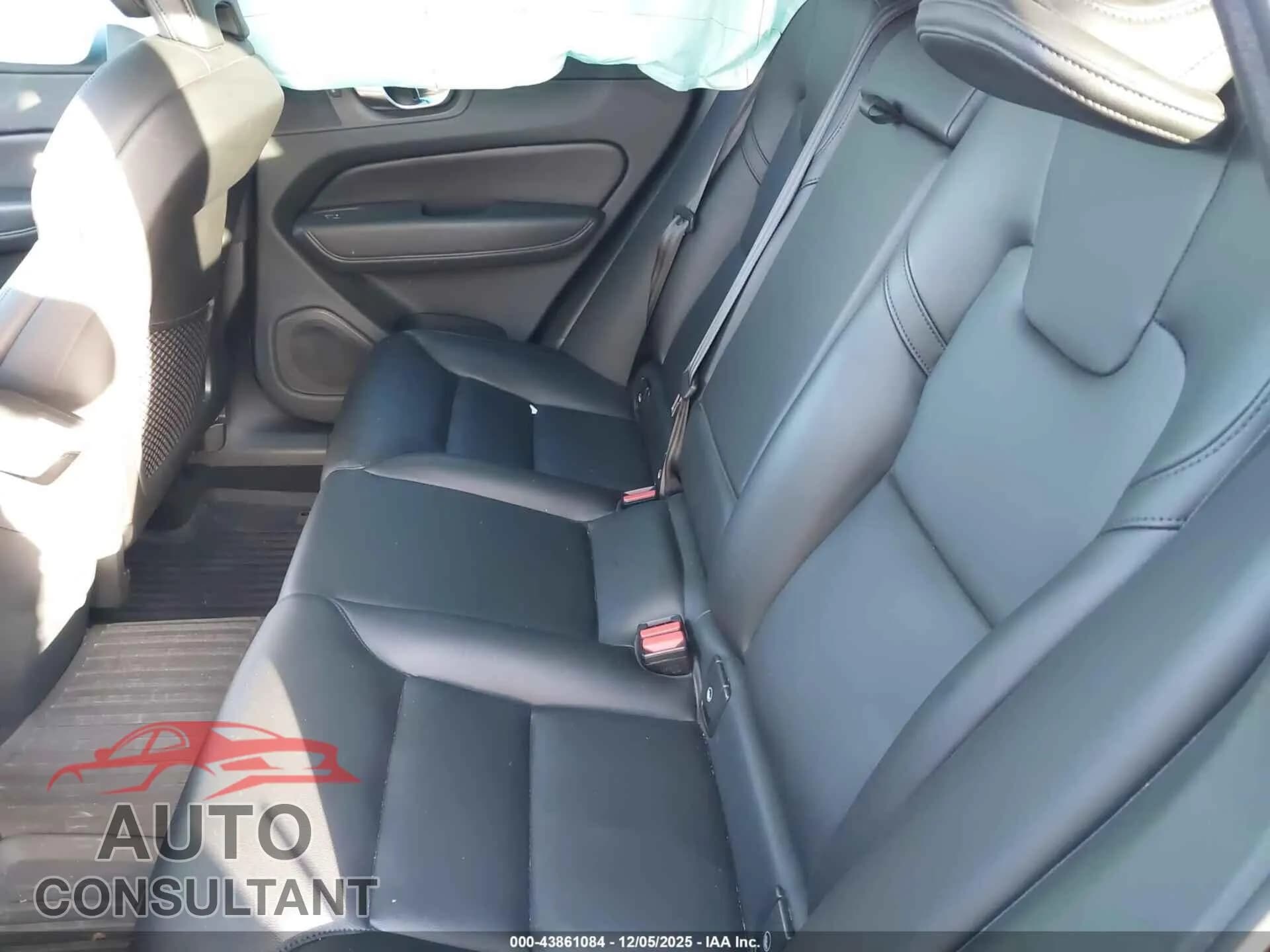 2023 VOLVO XC60 Damaged VIN YV4L12RV5P1322980 – undercarriage 2023 VOLVO XC60 Damaged VIN YV4L12RV5P1322980 – undercarriage