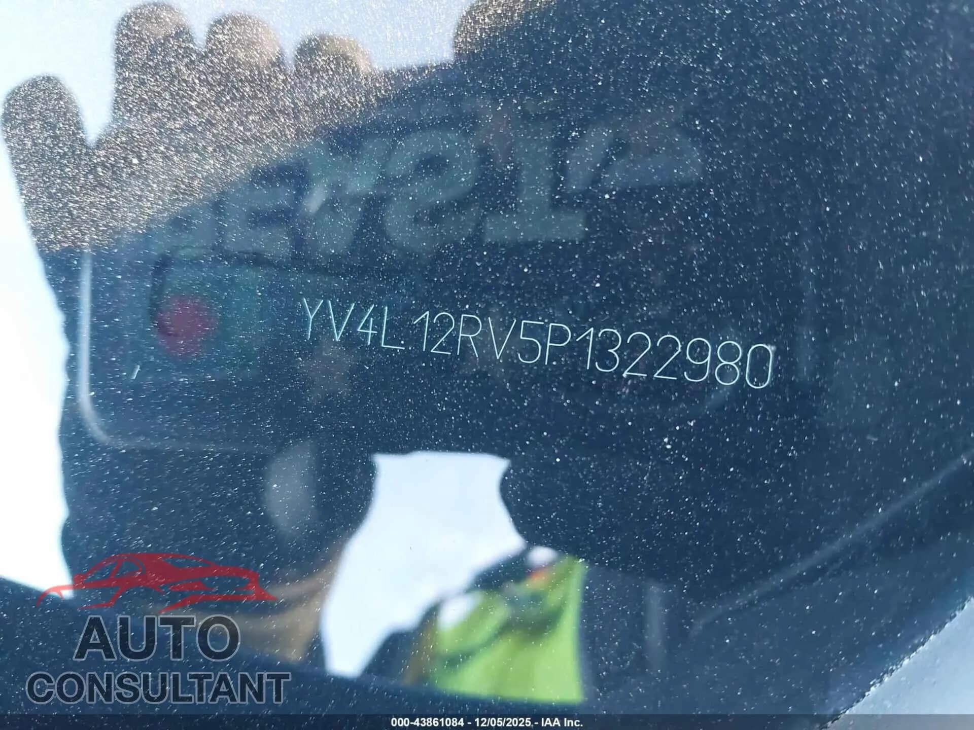 2023 VOLVO XC60 Damaged VIN YV4L12RV5P1322980 – photo 17 2023 VOLVO XC60 Damaged VIN YV4L12RV5P1322980 – photo 17