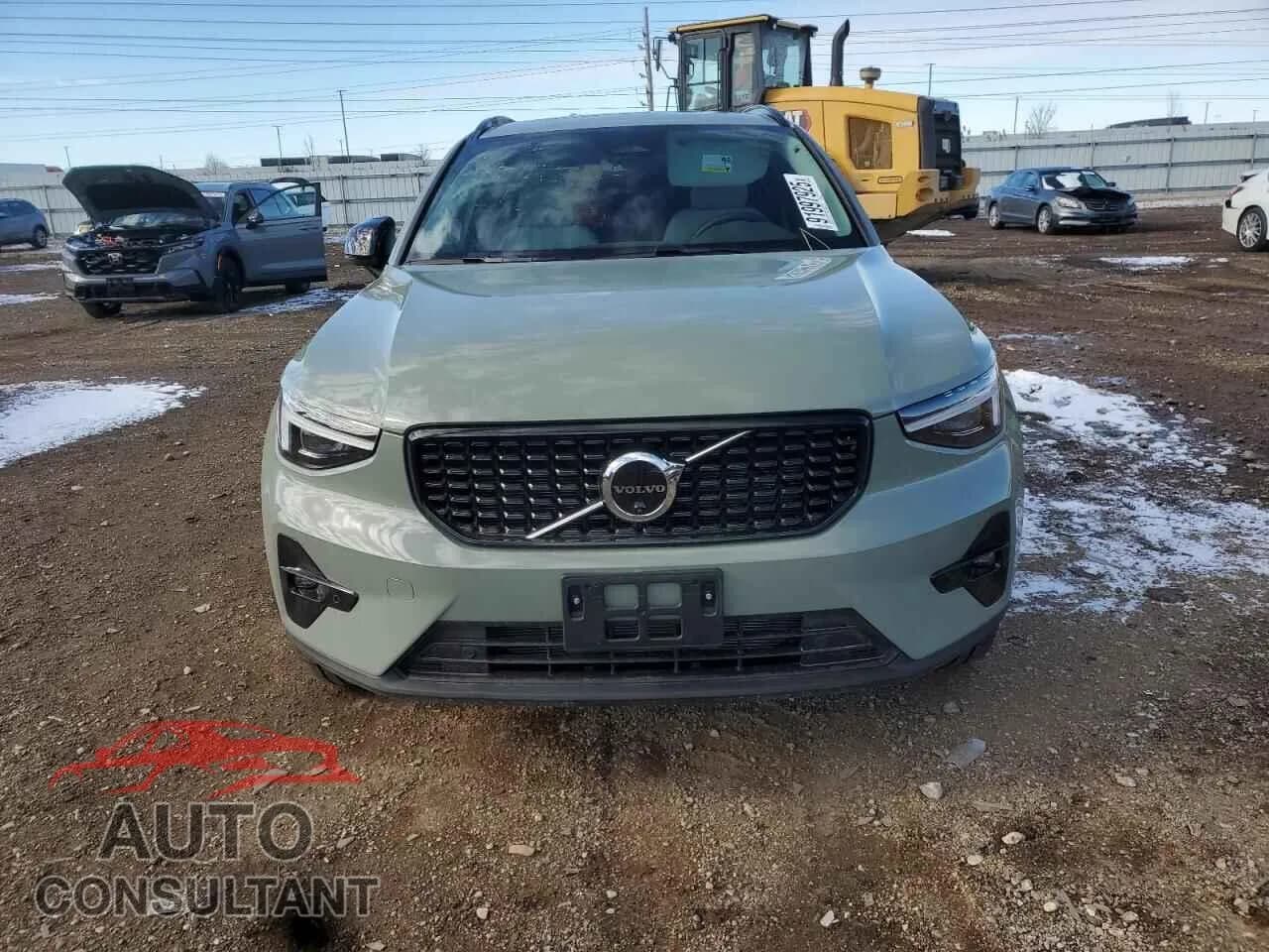 2025 VOLVO XC40 PLUS Damaged VIN YV4L12UC5S2484021 – interior seats 2025 VOLVO XC40 PLUS Damaged VIN YV4L12UC5S2484021 – interior seats