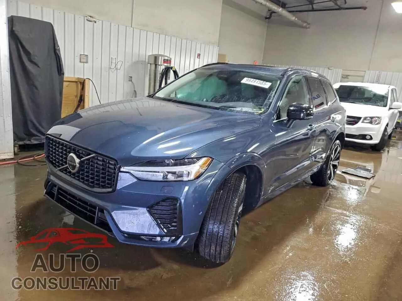 2025 VOLVO XC60 ULTRA Damaged VIN YV4M12RM4S1140370 – front exterior 2025 VOLVO XC60 ULTRA Damaged VIN YV4M12RM4S1140370 – front exterior