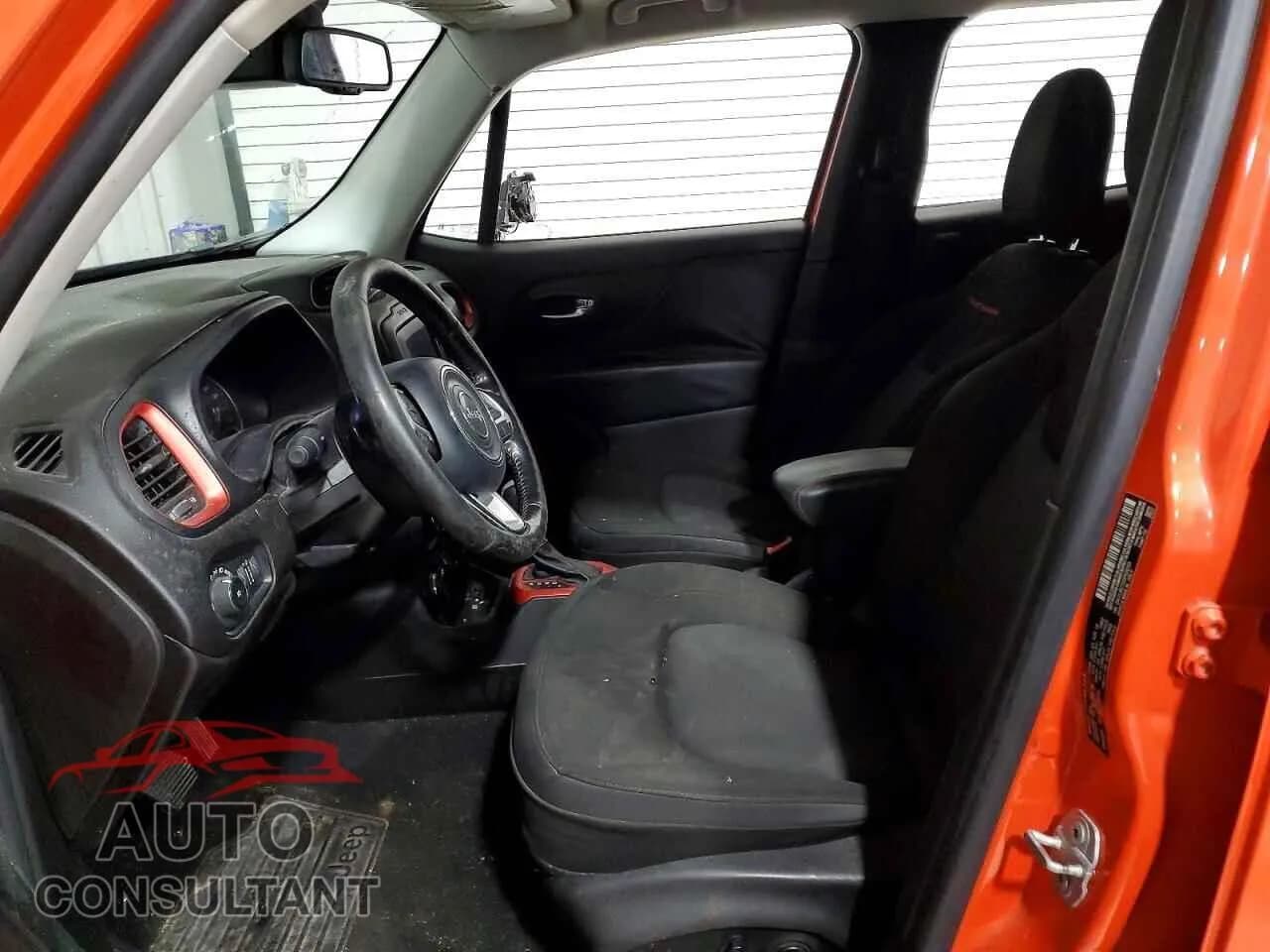 2016 JEEP RENEGADE Damaged VIN ZACCJBCT2GPE29723 – exterior detail 2016 JEEP RENEGADE Damaged VIN ZACCJBCT2GPE29723 – exterior detail