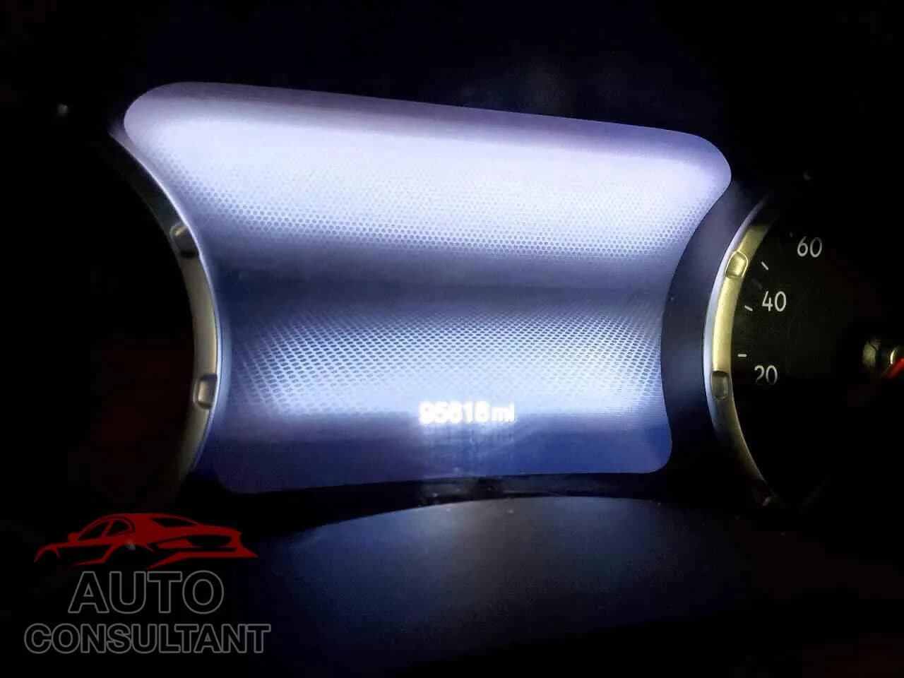 2016 JEEP RENEGADE Damaged VIN ZACCJBCT2GPE29723 – trunk area 2016 JEEP RENEGADE Damaged VIN ZACCJBCT2GPE29723 – trunk area