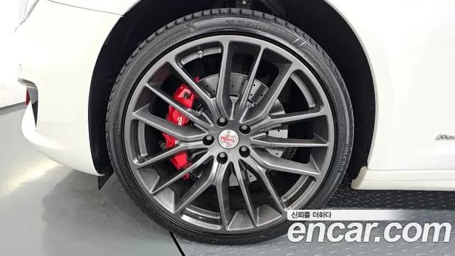2018 Maserati Quattroporte 3.0 V6 Granlusso Sold VIN ZAM56XPG0J1299013 – exterior detail 2018 Maserati Quattroporte 3.0 V6 Granlusso Sold VIN ZAM56XPG0J1299013 – exterior detail