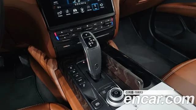 2018 Maserati Quattroporte 3.0 V6 Granlusso Sold VIN ZAM56XPG0J1299013 – photo 17 2018 Maserati Quattroporte 3.0 V6 Granlusso Sold VIN ZAM56XPG0J1299013 – photo 17