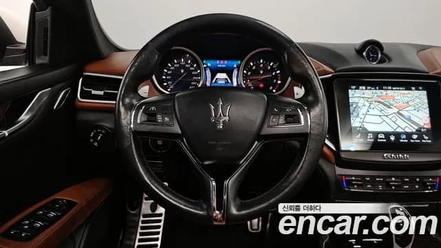 2017 Maserati Ghibli 3.0S Q4 Sold VIN ZAM57RTG0H1232503 – photo 12 2017 Maserati Ghibli 3.0S Q4 Sold VIN ZAM57RTG0H1232503 – photo 12