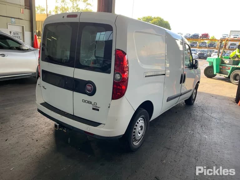 2015 Fiat Doblo Used VIN ZFA26300006184198 – photo 15 2015 Fiat Doblo Used VIN ZFA26300006184198 – photo 15