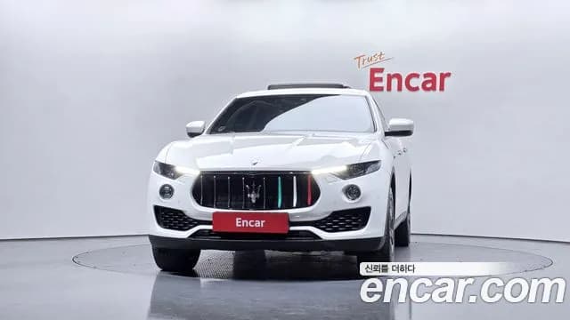 2017 Maserati Levante 3.0 Diesel AWD Premium Sold VIN ZN661TUG3HX248230 – trunk area 2017 Maserati Levante 3.0 Diesel AWD Premium Sold VIN ZN661TUG3HX248230 – trunk area