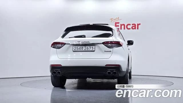 2017 Maserati Levante 3.0 Diesel AWD Premium Sold VIN ZN661TUG3HX248230 – photo 11 2017 Maserati Levante 3.0 Diesel AWD Premium Sold VIN ZN661TUG3HX248230 – photo 11