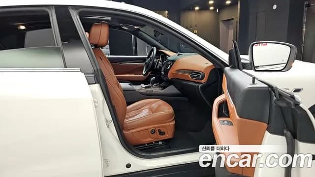 2017 Maserati Levante 3.0 Diesel AWD Premium Sold VIN ZN661TUG3HX248230 – photo 13 2017 Maserati Levante 3.0 Diesel AWD Premium Sold VIN ZN661TUG3HX248230 – photo 13