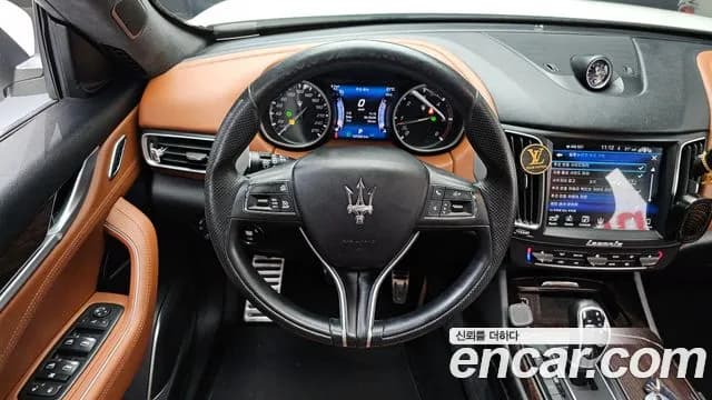 2017 Maserati Levante 3.0 Diesel AWD Premium Sold VIN ZN661TUG3HX248230 – photo 19 2017 Maserati Levante 3.0 Diesel AWD Premium Sold VIN ZN661TUG3HX248230 – photo 19