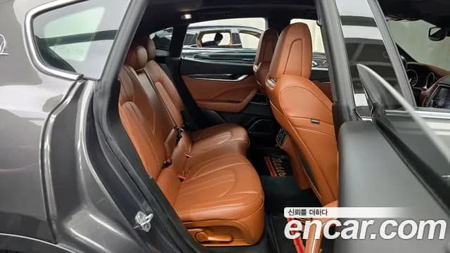 2018 Maserati Levante 3.0 Diesel AWD GranSport Sold VIN ZN661TUGXJX286835 – photo 14 2018 Maserati Levante 3.0 Diesel AWD GranSport Sold VIN ZN661TUGXJX286835 – photo 14