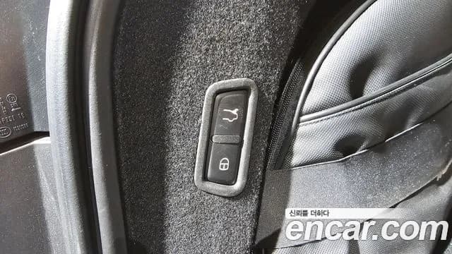 2019 Maserati Levante 3.0 AWD GranSport Sold VIN ZN661XUG5KX325582 – engine bay 2019 Maserati Levante 3.0 AWD GranSport Sold VIN ZN661XUG5KX325582 – engine bay