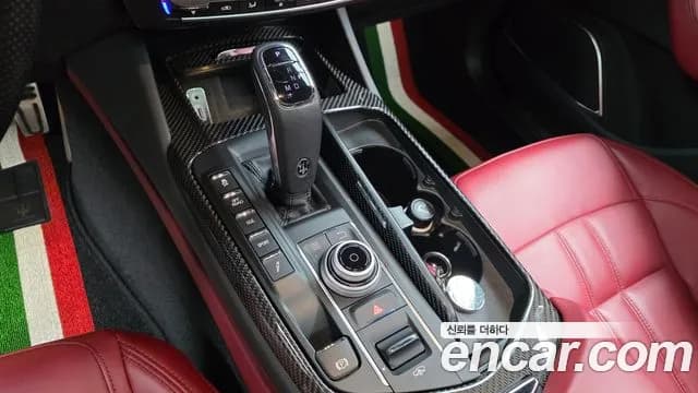 2020 Maserati Levante 3.0 AWD GranSport Sold VIN ZN661XUG8LX349683 – trunk area 2020 Maserati Levante 3.0 AWD GranSport Sold VIN ZN661XUG8LX349683 – trunk area