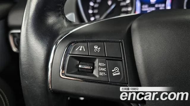 2020 Maserati Levante 3.0 AWD GranLusso Sold VIN ZN661XUG8LX352325 – interior seats 2020 Maserati Levante 3.0 AWD GranLusso Sold VIN ZN661XUG8LX352325 – interior seats