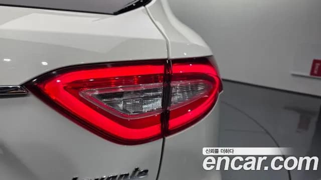 2019 Maserati Levante 3.0 S AWD GranSport Sold VIN ZN661YUG8KX321676 – photo 11 2019 Maserati Levante 3.0 S AWD GranSport Sold VIN ZN661YUG8KX321676 – photo 11