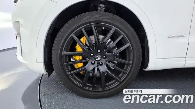 2019 Maserati Levante 3.0 S AWD GranSport Sold VIN ZN661YUG8KX321676 – photo 24 2019 Maserati Levante 3.0 S AWD GranSport Sold VIN ZN661YUG8KX321676 – photo 24