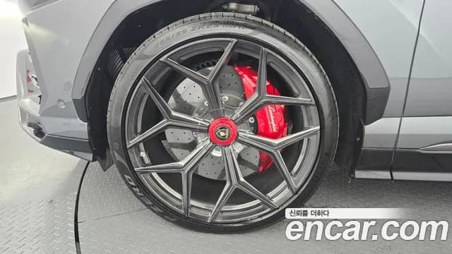 2019 Lamborghini Urus 4.0 V8 Sold VIN ZPBEA1ZL4KLA05475 – photo 20 2019 Lamborghini Urus 4.0 V8 Sold VIN ZPBEA1ZL4KLA05475 – photo 20