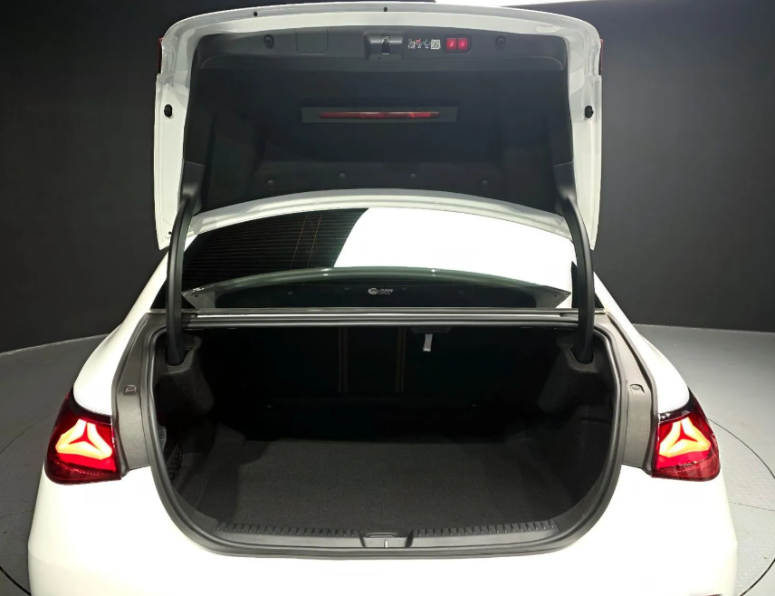 2024 Mercedes Benz E200 Sold VIN W1KLF5AB4RA077315 – trunk area