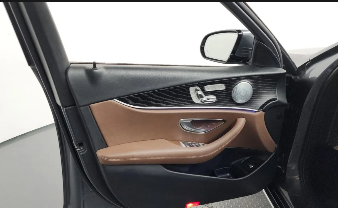 2018 Mercedes bebz E-class Sold VIN WDDZF4KB9KA556094 – photo 11