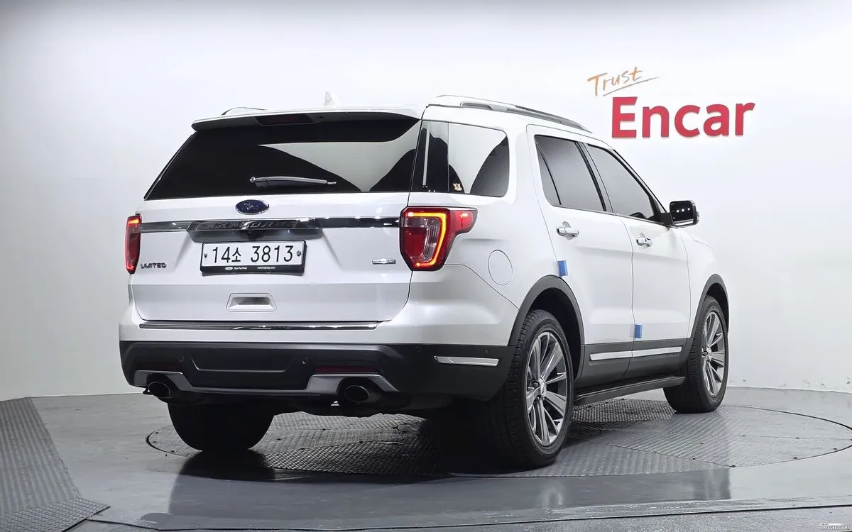 2018 Ford  Explorer Sold VIN 1FM5K8FH0JGA49036 – rear exterior
