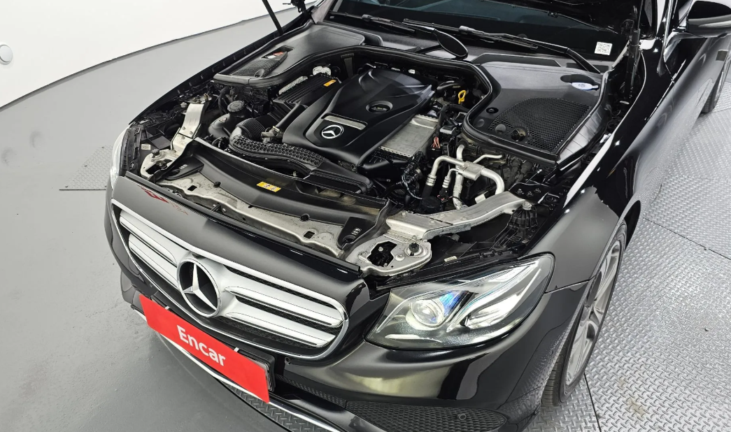 2017 Mercedes Benz E300 4MATIC Sold VIN WDDZF4KB7JA376644 – interior seats 2017 Mercedes Benz E300 4MATIC Sold VIN WDDZF4KB7JA376644 – interior seats