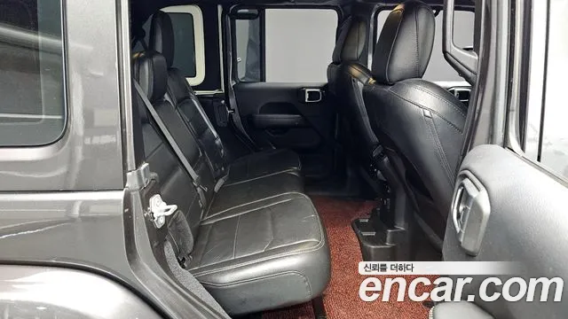 2019 Jeep Wrangler (JL) 2.0 Overland 4Door Sold VIN 00000000000000000 – interior seats