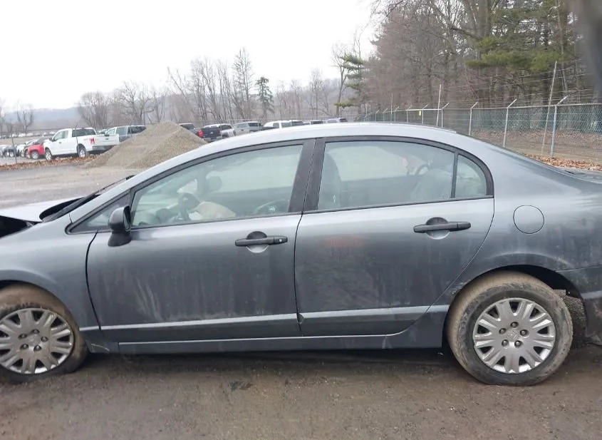 2011 HONDA Civic Used VIN 19XFA1F33BE026987 – side profile
