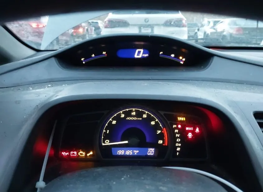 2011 HONDA Civic Used VIN 19XFA1F50BE041836 – rear exterior