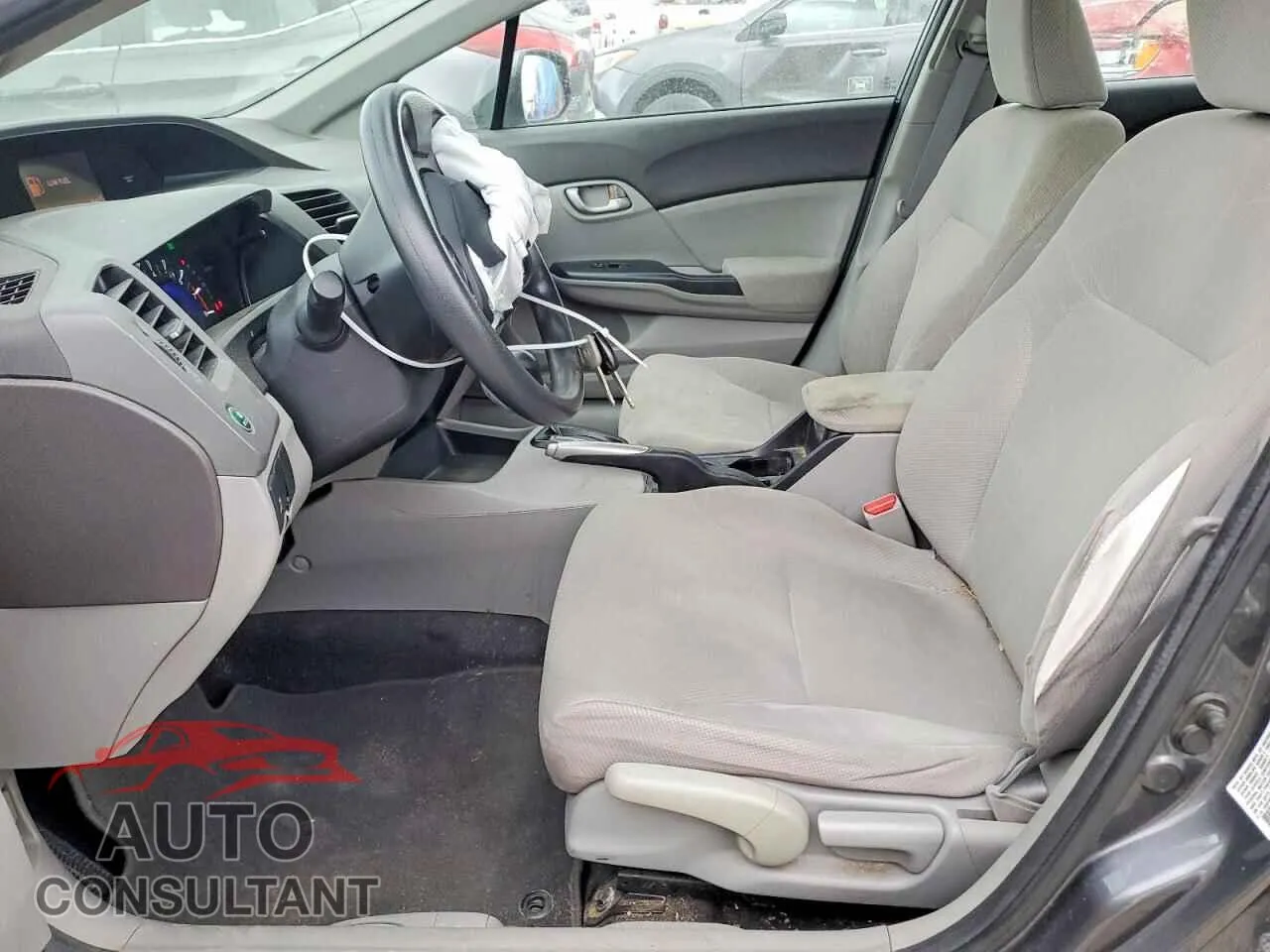 2012 HONDA CIVIC Damaged VIN 19XFB2F58CE018003 – exterior detail