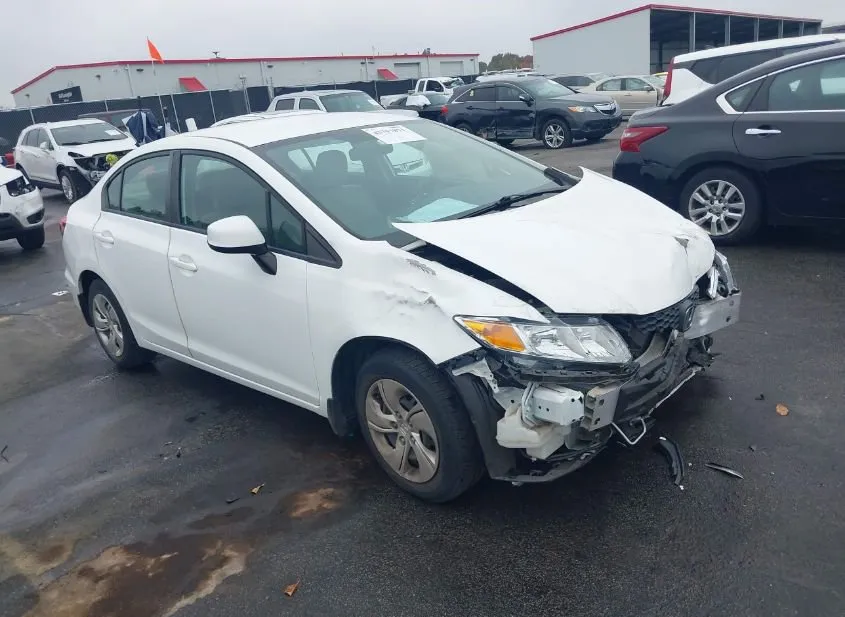 2013 HONDA Civic Used VIN 19XFB2F5XDE026847 – trunk area