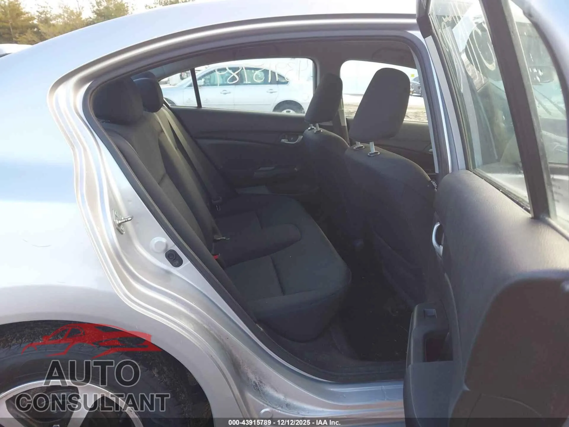 2015 HONDA CIVIC Damaged VIN 19XFB2F7XFE047119 – undercarriage