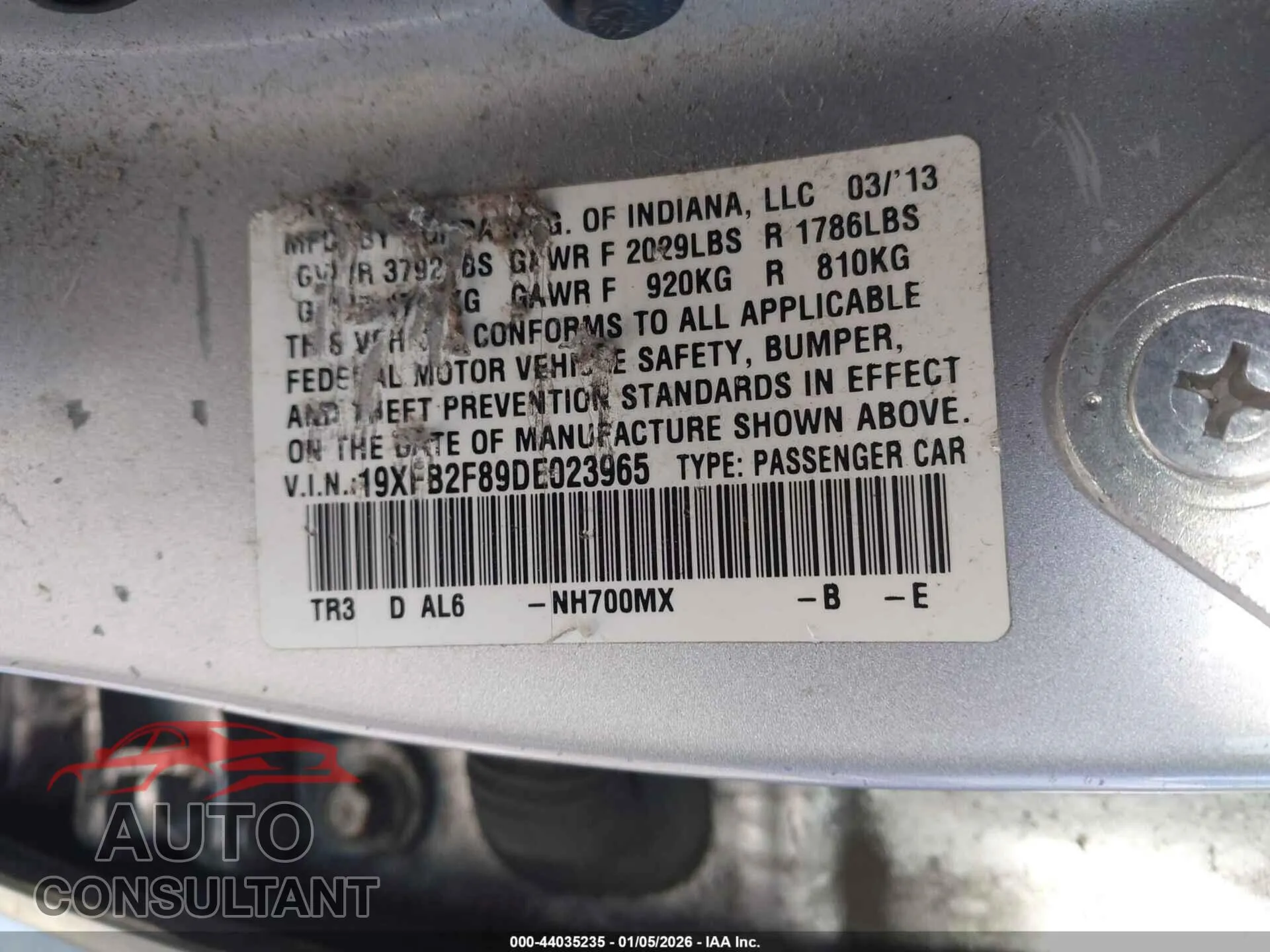 2013 HONDA CIVIC Damaged VIN 19XFB2F89DE023965 – trunk area