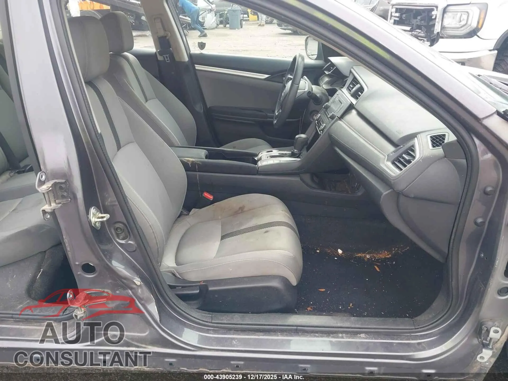 2016 HONDA CIVIC Damaged VIN 19XFC2F56GE037992 – interior seats