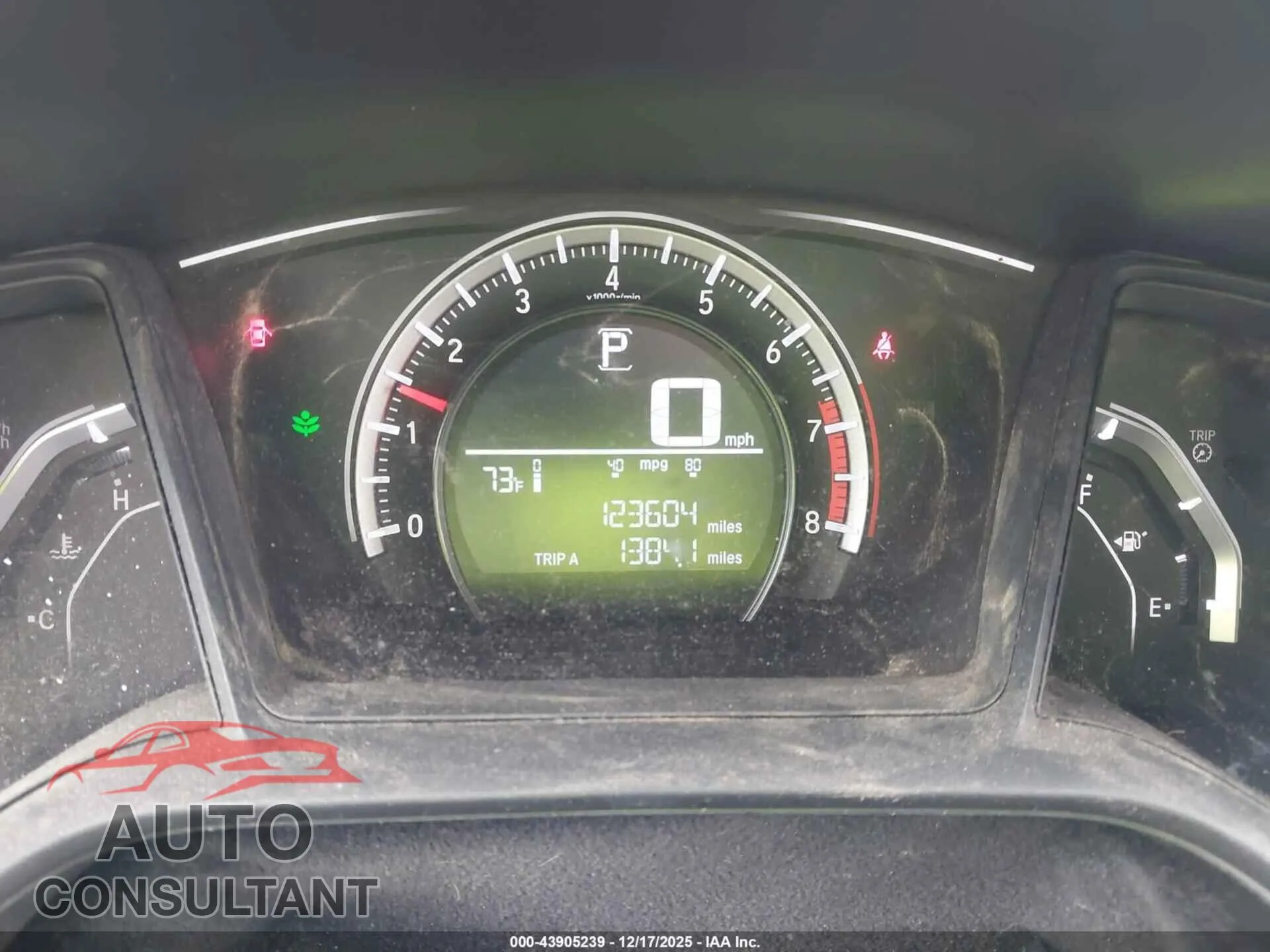 2016 HONDA CIVIC Damaged VIN 19XFC2F56GE037992 – exterior detail