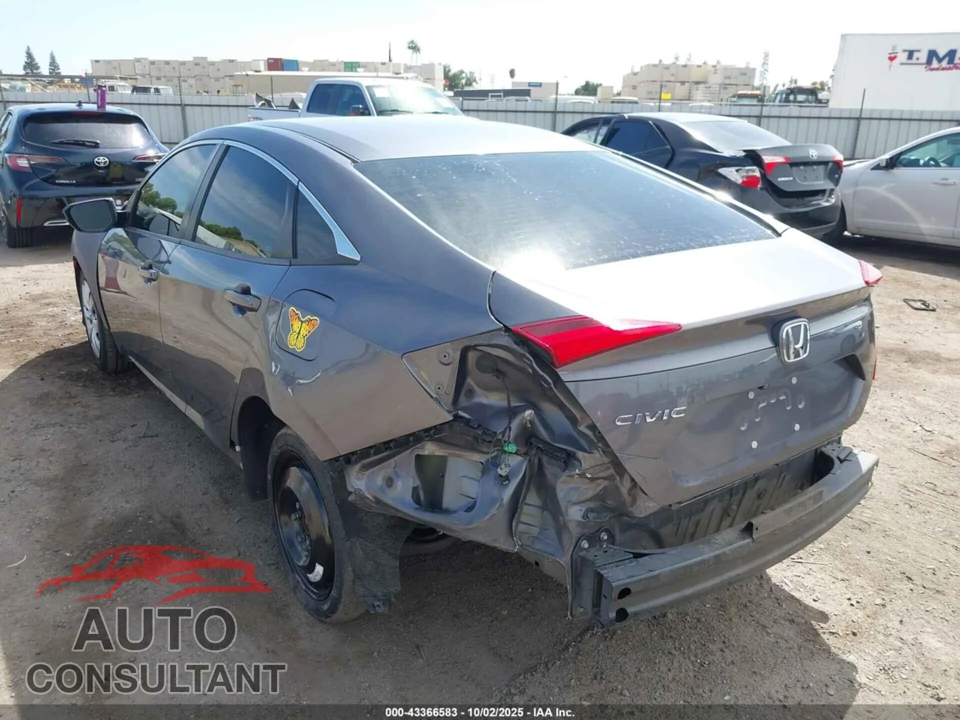 2019 HONDA CIVIC Damaged VIN 19XFC2F61KE208424 – side profile