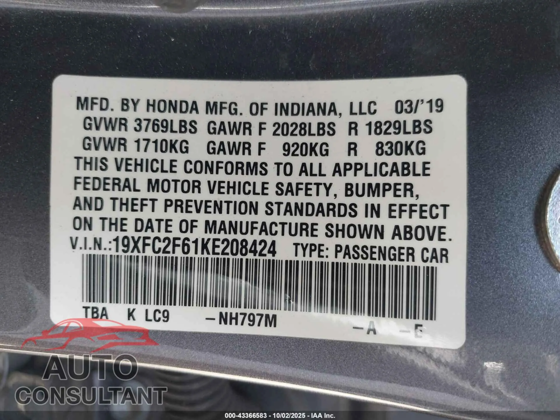 2019 HONDA CIVIC Damaged VIN 19XFC2F61KE208424 – trunk area