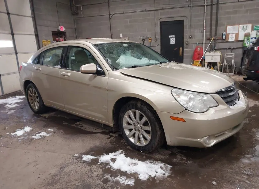 2010 CHRYSLER Sebring Used VIN 1C3CC5FB9AN205318 – trunk area