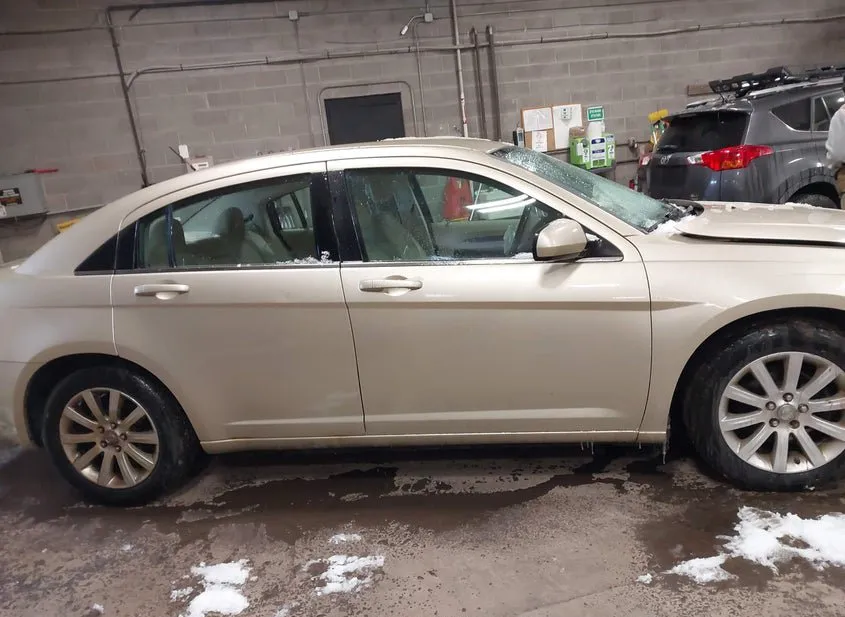 2010 CHRYSLER Sebring Used VIN 1C3CC5FB9AN205318 – photo 15