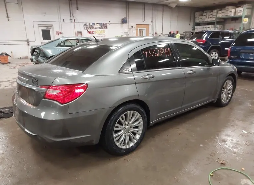 2013 CHRYSLER 200 Used VIN 1C3CCBCG3DN593455 – rear exterior