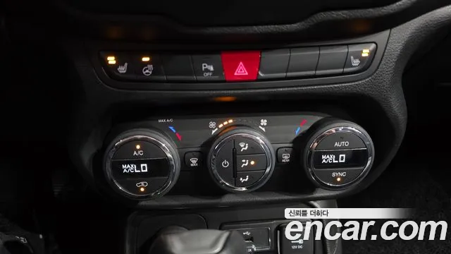 2017 Jeep Renegade 2.0 Diesel Longitude AWD Sold VIN 1C4BU0000HPF37218 – exterior detail 2017 Jeep Renegade 2.0 Diesel Longitude AWD Sold VIN 1C4BU0000HPF37218 – exterior detail