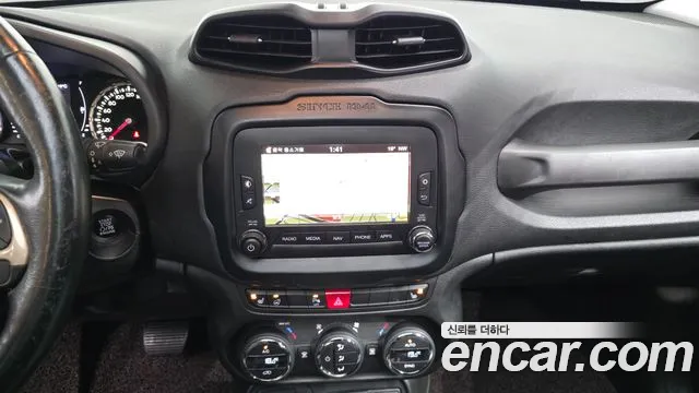 2017 Jeep Renegade 2.4 Longitude High Sold VIN 1C4BU0000HPF93033 – interior seats