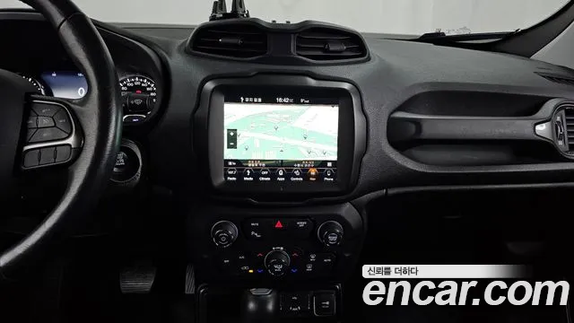 2019 Jeep Renegade 2.4 Limited Sold VIN 1C4BU0000KPK30563 – exterior detail 2019 Jeep Renegade 2.4 Limited Sold VIN 1C4BU0000KPK30563 – exterior detail