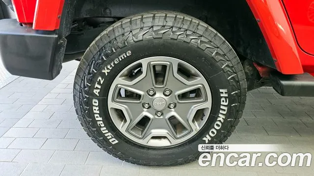2017 Jeep Wrangler (JK) 3.6 Sahara 4Door Sold VIN 1C4HJWEG9HL753139 – exterior detail