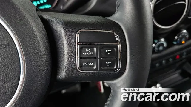 2017 Jeep Wrangler (JK) 3.6 Sahara 4Door Sold VIN 1C4HJWEG9HL753139 – photo 13