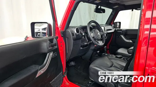 2017 Jeep Wrangler (JK) 3.6 Sahara 4Door Sold VIN 1C4HJWEG9HL753139 – photo 18
