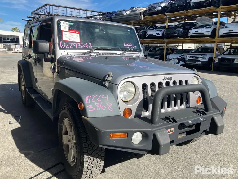 2014 Jeep Wrangler Used VIN 1C4HJWKG1DL663871 – photo 17