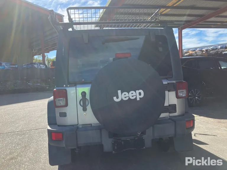 2014 Jeep Wrangler Used VIN 1C4HJWKG1DL663871 – photo 25