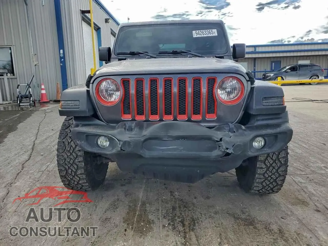 2018 JEEP WRANGLER Damaged VIN 1C4HJXDG7JW108453 – interior seats